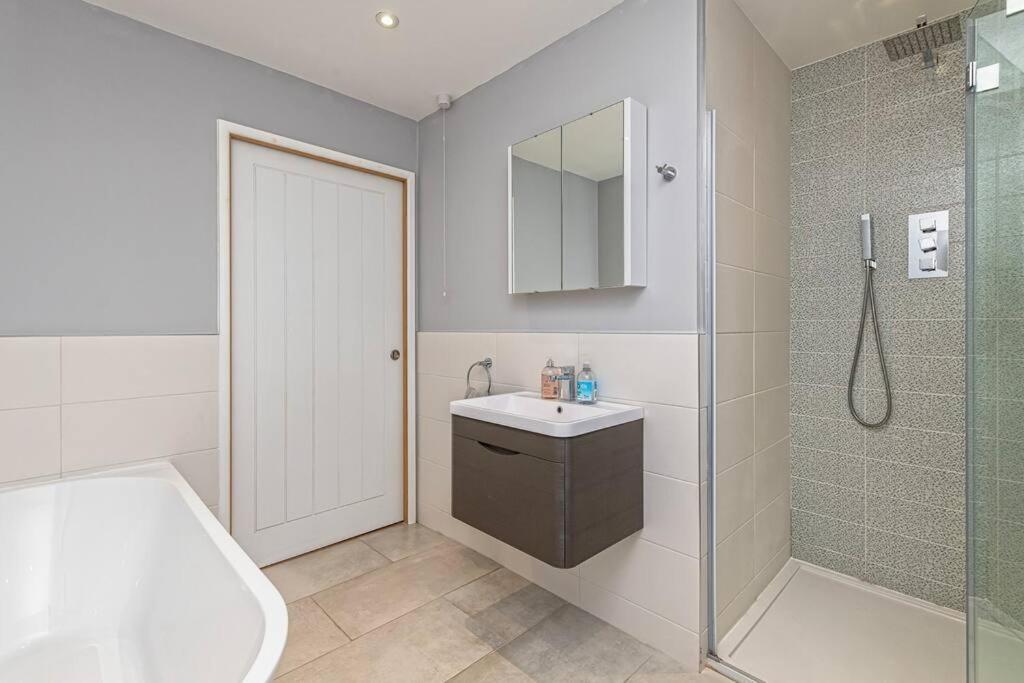 Tremadog Family-Friendly Retreat Between Beach & Mountains מראה חיצוני תמונה