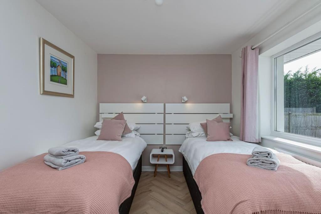 Tremadog Family-Friendly Retreat Between Beach & Mountains מראה חיצוני תמונה