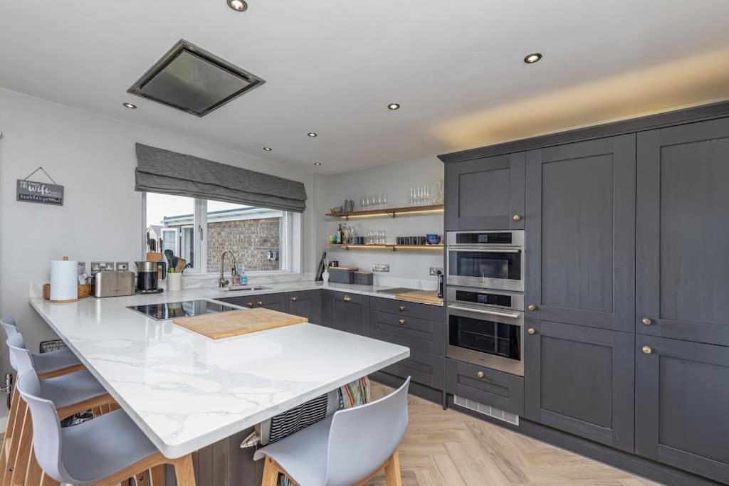 Tremadog Family-Friendly Retreat Between Beach & Mountains מראה חיצוני תמונה